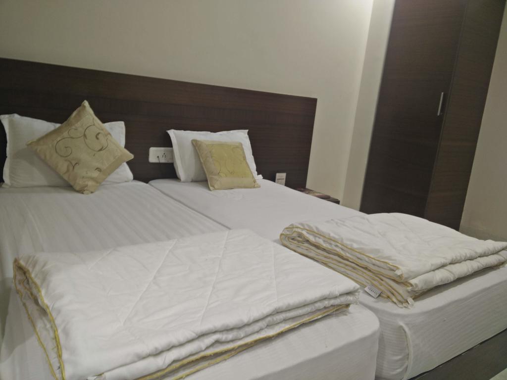 Hotel Shri Khedapati International Dewās Exteriér fotografie