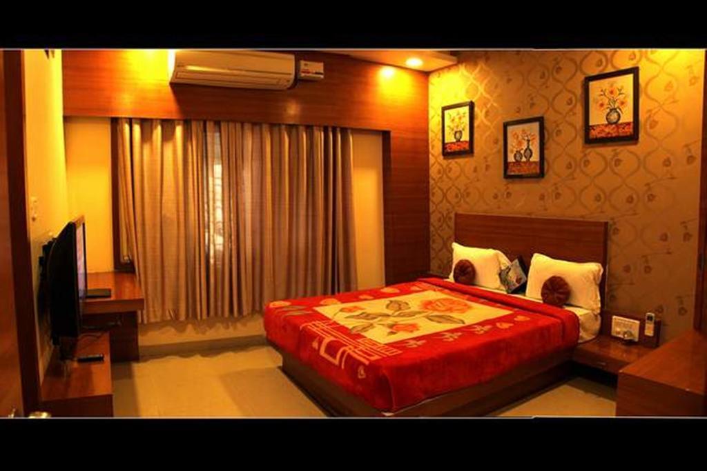 Hotel Shri Khedapati International Dewās Exteriér fotografie