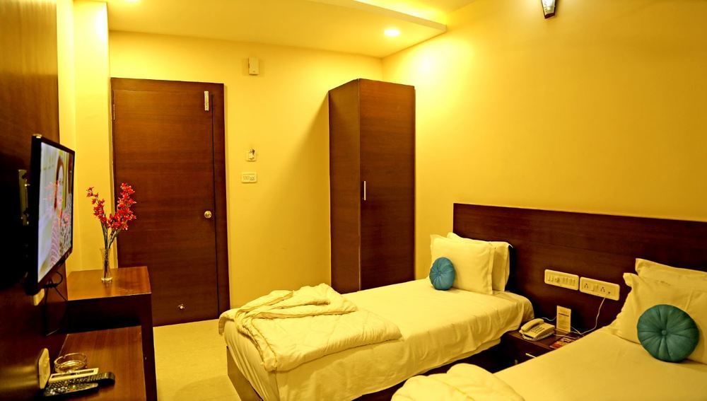 Hotel Shri Khedapati International Dewās Exteriér fotografie